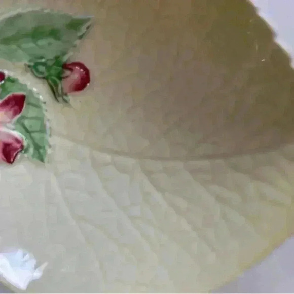 Vintage/Collectible Carletonware Dish in the Australian Apple Blossom Pattern - Picture 5 of 8